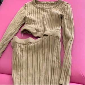 súper long one piece brown dress